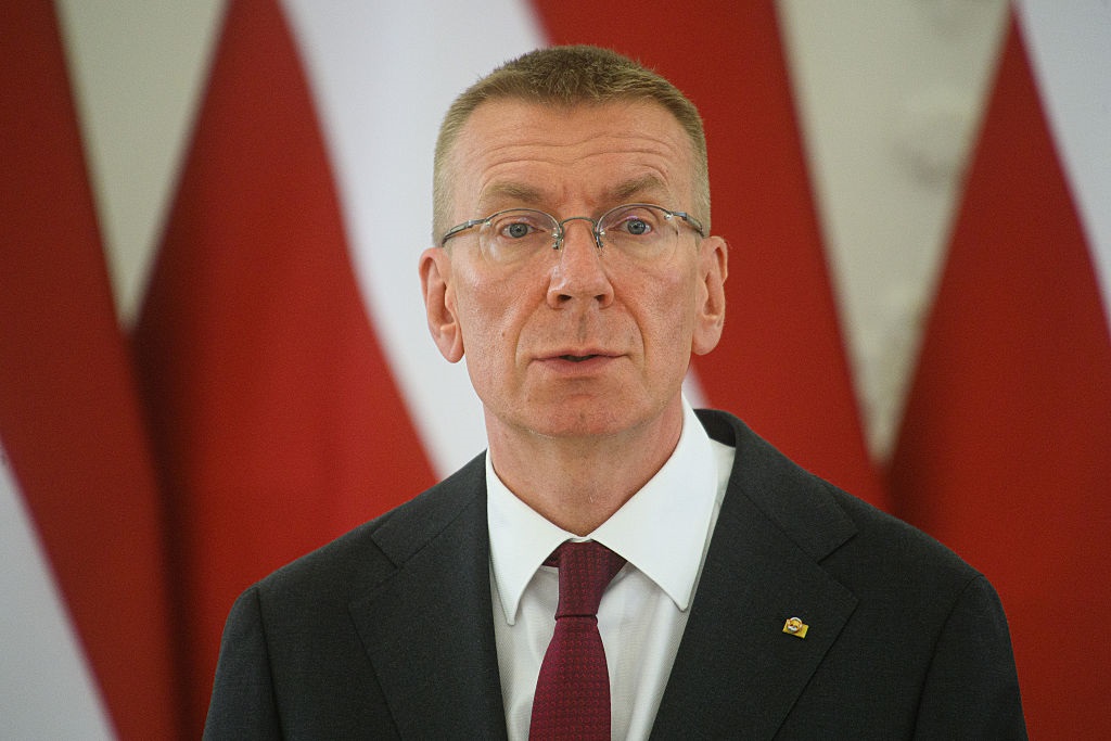 Росія веде гібридну війну в Європі – президент Латвії