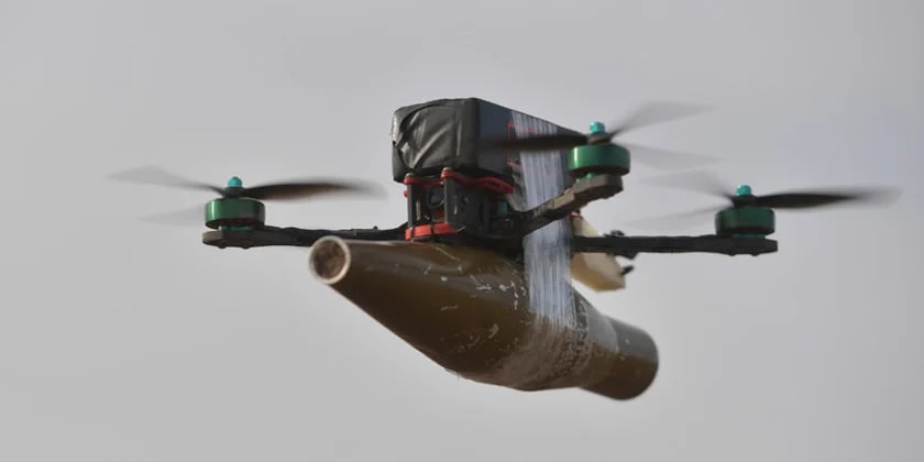 Російські FPV-дрони почали полювати на транспорт за звуком – Флеш