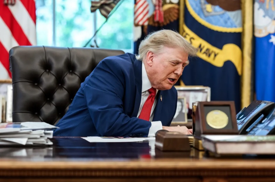 США очистили Ормузьку протоку від мін – Трампа