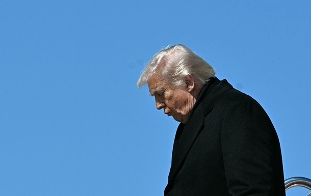Таємна пересадка Трампа в інший літак: ЗМІ дізналися причину